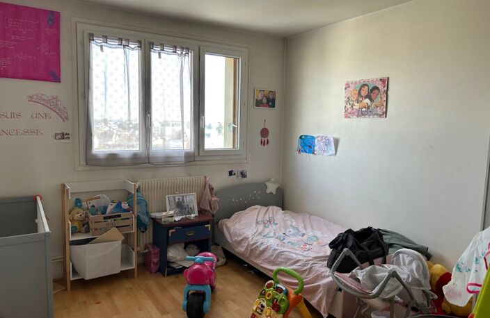 A louer T3 au dernier étage avec chauffage collectif LUISANT — photo 5