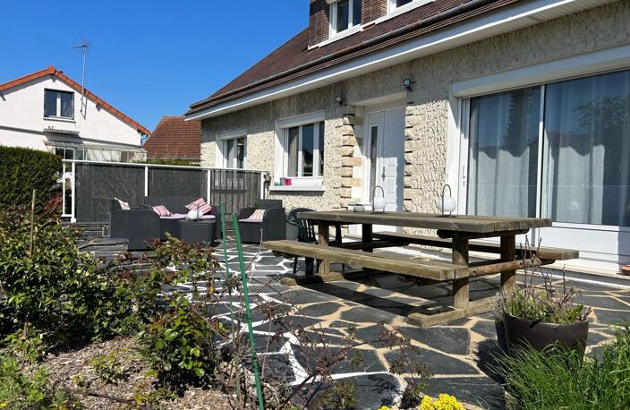 A LOUER Maison 6 pièces LE COUDRAY - CHARTRES — photo 2
