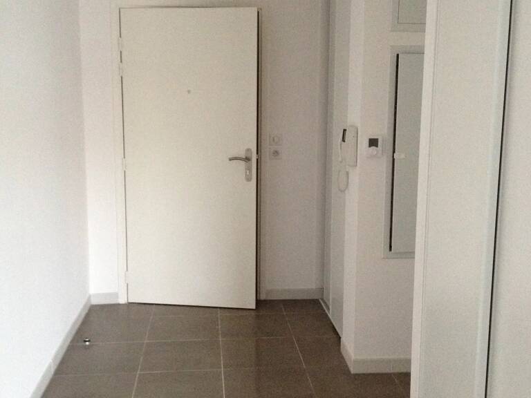 REF : 425   Studio - 1134 Av de l'Europe — photo 1