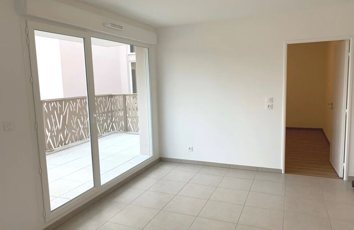 T2 NEUF AVEC BALCON - ARNAS — photo 3