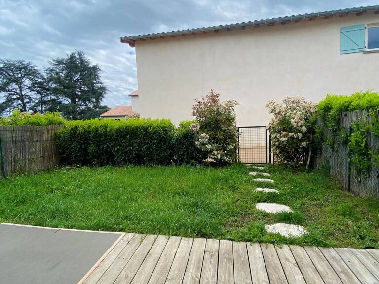 Joli T3 avec jardin à Pommiers — photo 1