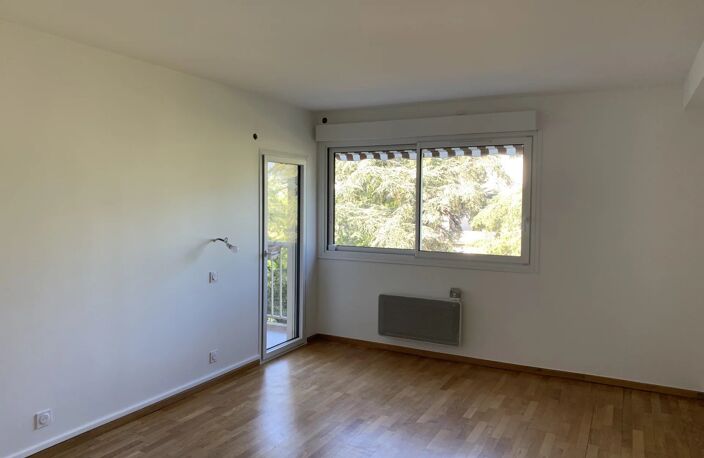 T4 ENTIEREMENT RENOVE - VILLEFRANCHE — photo 5