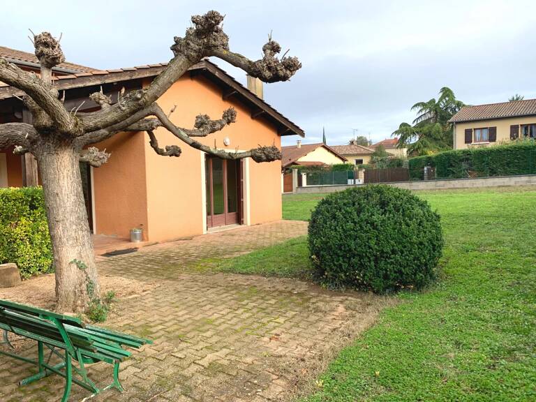 Maison mitoyenne à CHASSELAY — photo 1