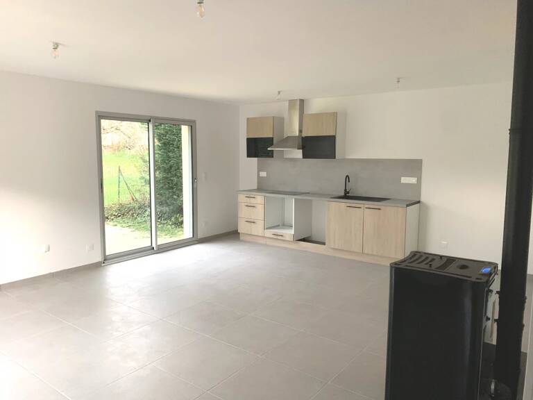 Maison neuve de plain pieds au calme — photo 1