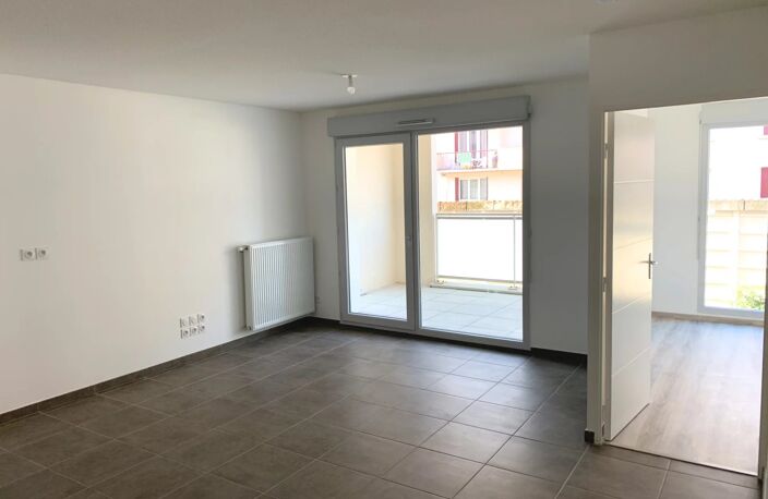 T2 NEUF AVEC LOGGIA - VILLEFRANCHE — photo 3