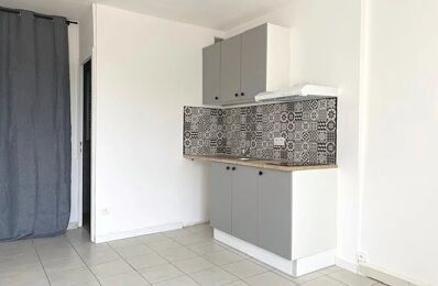location appartement 460 € CC /mois à proximité de Romanèche-Thorins (71570)