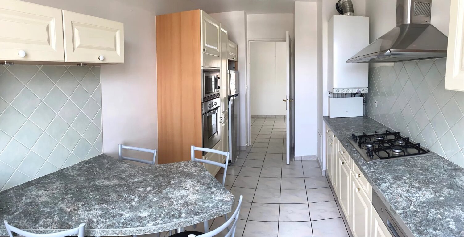 BEL APPARTEMENT LUMINEUX AVEC BALCON A VILLEFRANCHE — photo 1