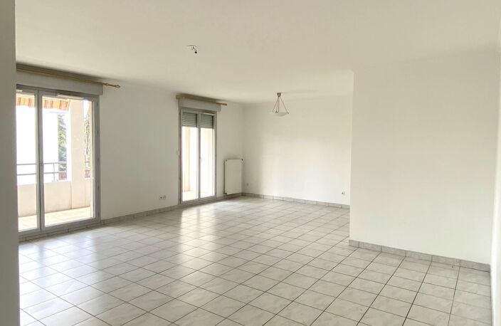 BEL APPARTEMENT LUMINEUX AVEC BALCON A VILLEFRANCHE — photo 5