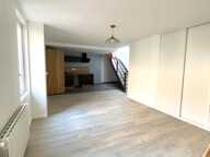 JOLI T3 EN DUPLEX ENTIEREMENT RENOVE - VILLEFRANCHE — photo 2