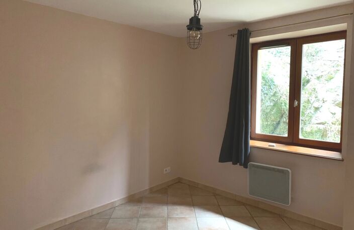 T2 CHAMELET — photo 3