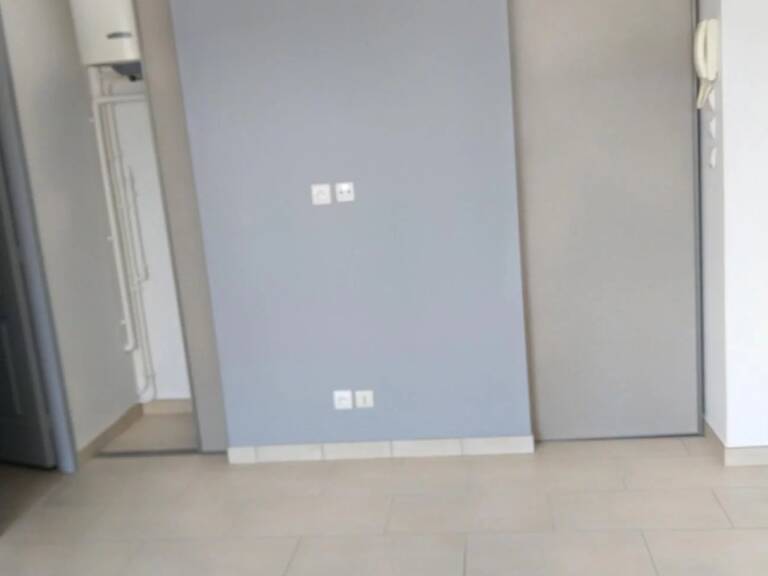 PROXIMITE PLACE FOURNEYRON — photo 1