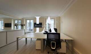 Bureau 4 Pièces 70 m² à louer à Paris 9 (75009)