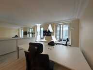 Bureaux 4 p à PARIS 9ème — photo 2