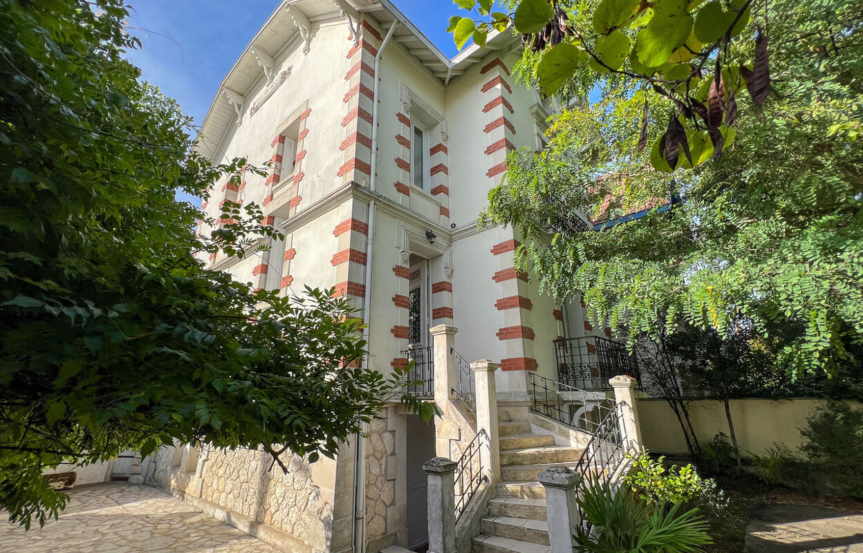 maison 7 pièces 200 m2 à vendre à Saint-Palais-sur-Mer (17420)