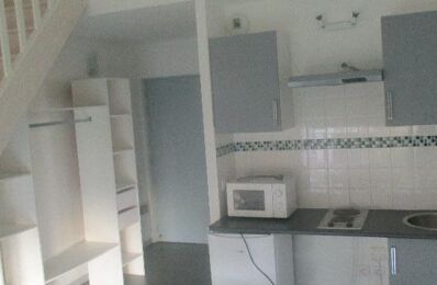 location appartement 800 € CC /mois à proximité de Saint-Quentin-de-Baron (33750)