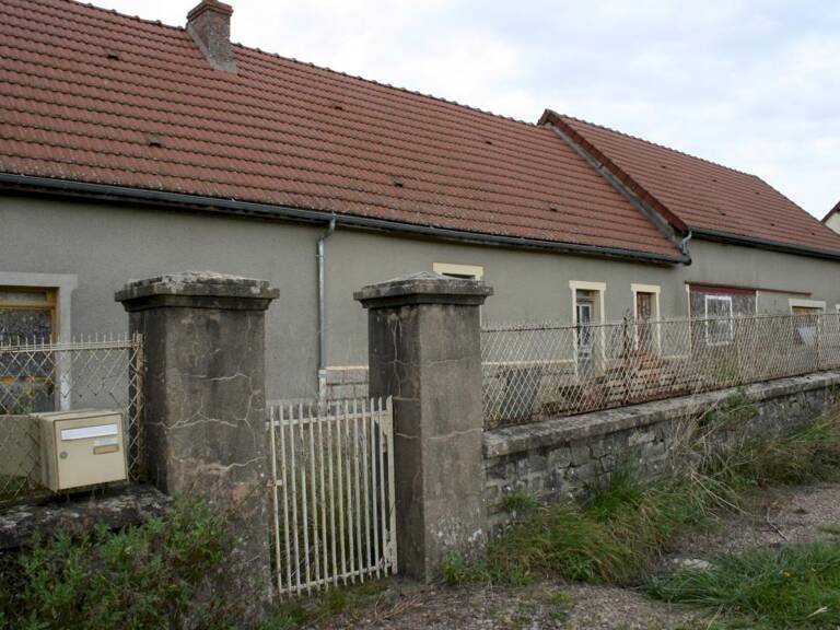 Maison étang de Baye — photo 1
