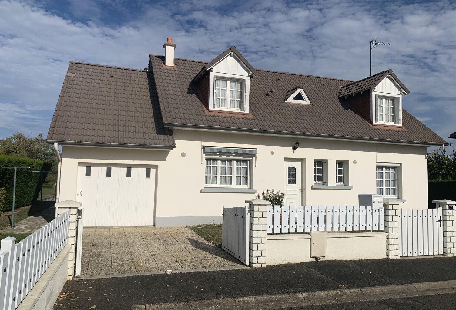 Vente maison   Montbazon (37250) — photo 1