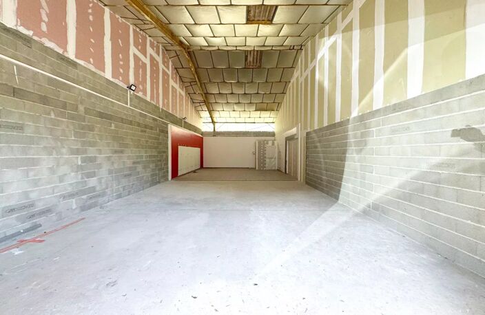 WORK PLACE — photo 4