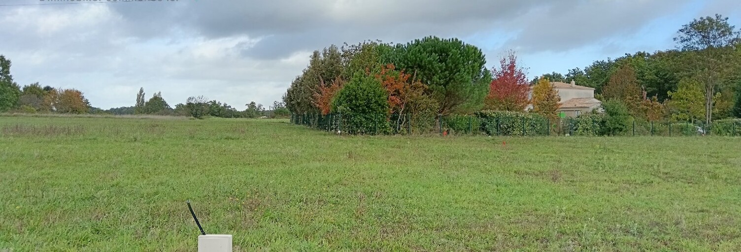 Terrain  706 m² à vendre à Taillebourg (17350)