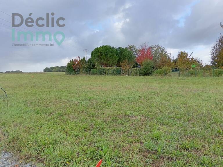 TERRAIN CONSTRUCTIBLE VIABILISE 776 m² — photo 1