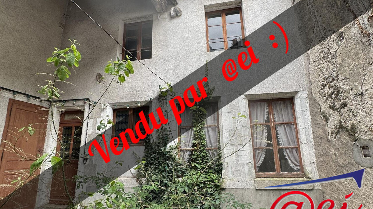 immeuble  pièces 200 m2 à vendre à Gien (45500)