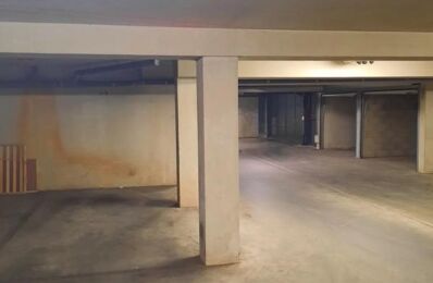 garage  pièces 15 m2 à louer à Marseille 13 (13013)