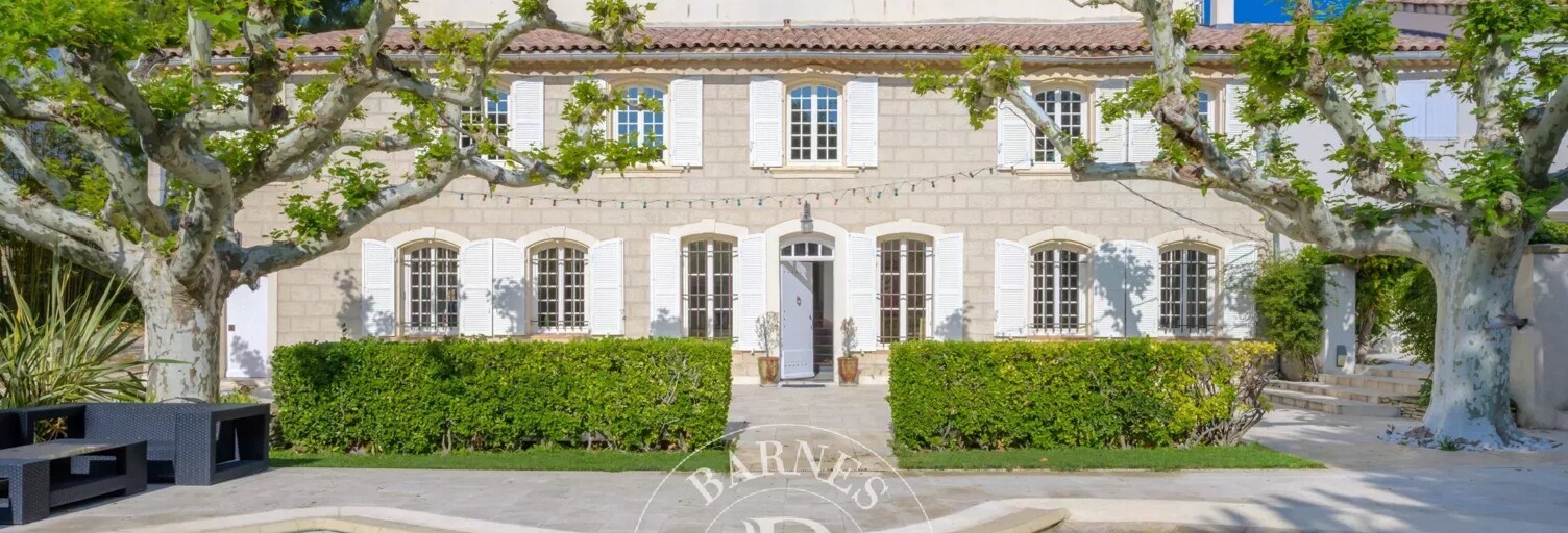 Maison 8 Pièces 371 m² à vendre à Marseille 13 (13013)