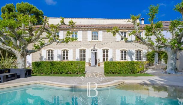 Villa / Maison 8 pièces  à vendre Marseille 13eme 13013