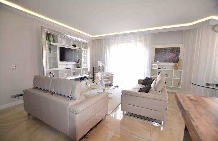 Cannes, appartement 4 pièces  sur la Croisette — photo 3