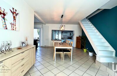 vente maison 240 000 € à proximité de Vieux-Berquin (59232)