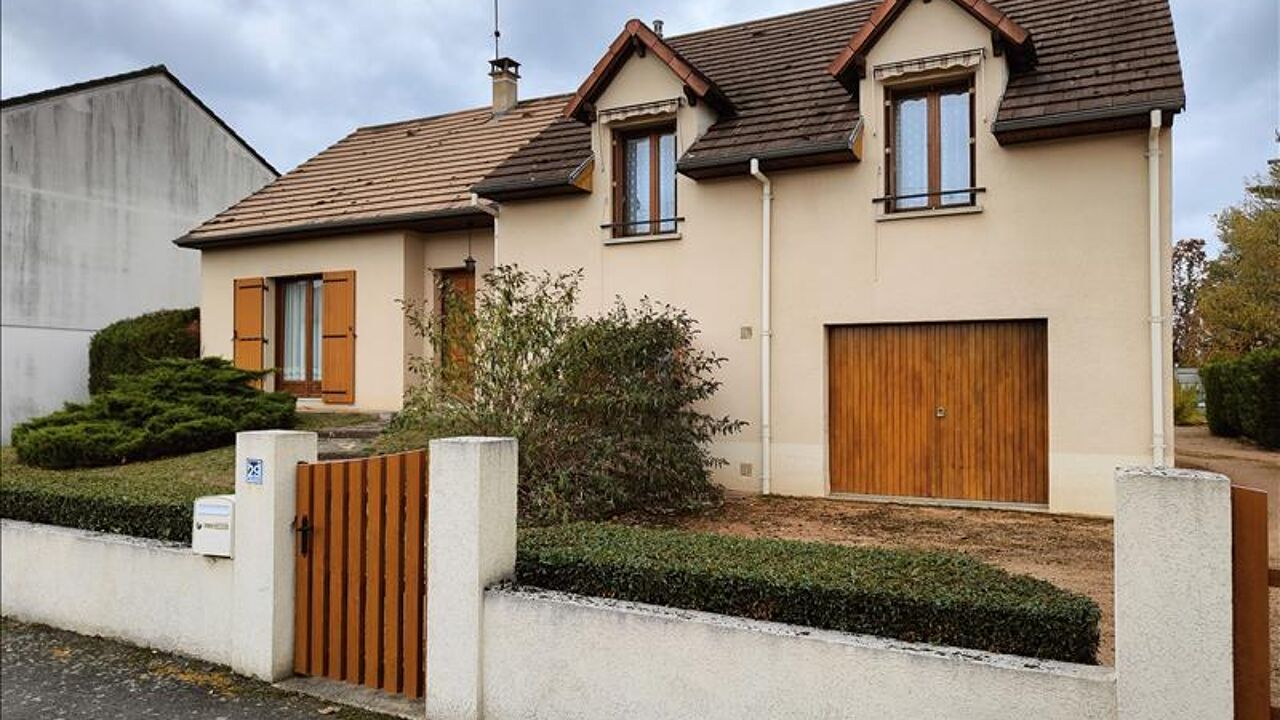 maison 6 pièces 139 m2 à vendre à Montluçon (03100)