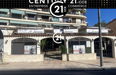 location commerce 2 800 € CC /mois à proximité de Cannes (06400)