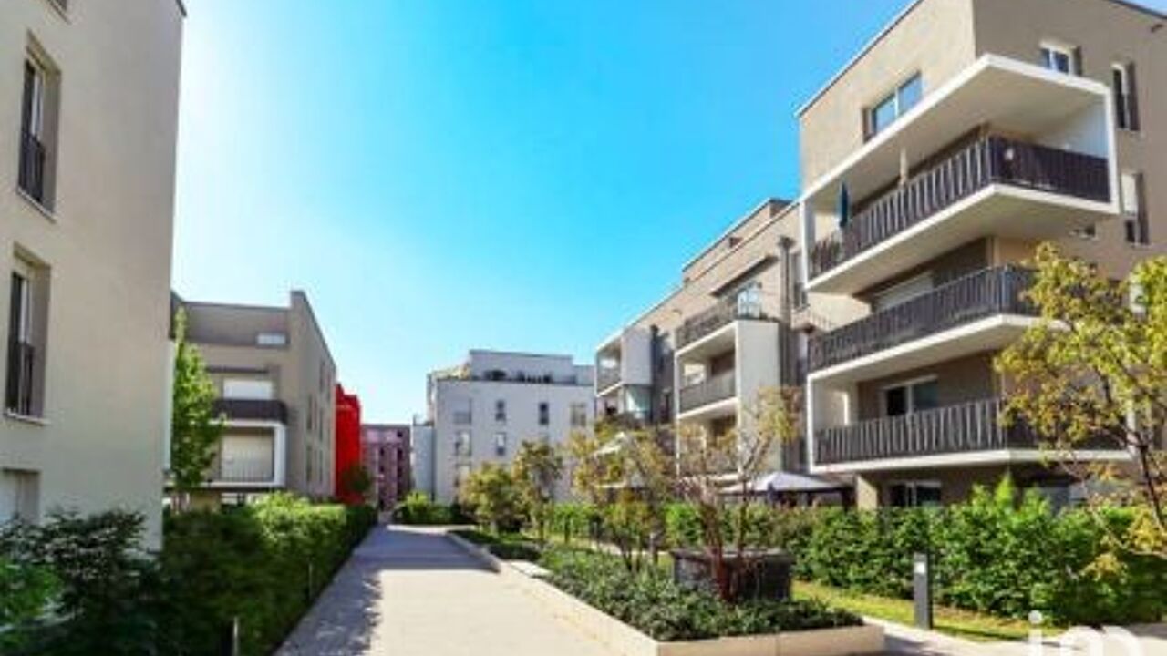 appartement 3 pièces 58 m2 à vendre à Sainte-Geneviève-des-Bois (91700)