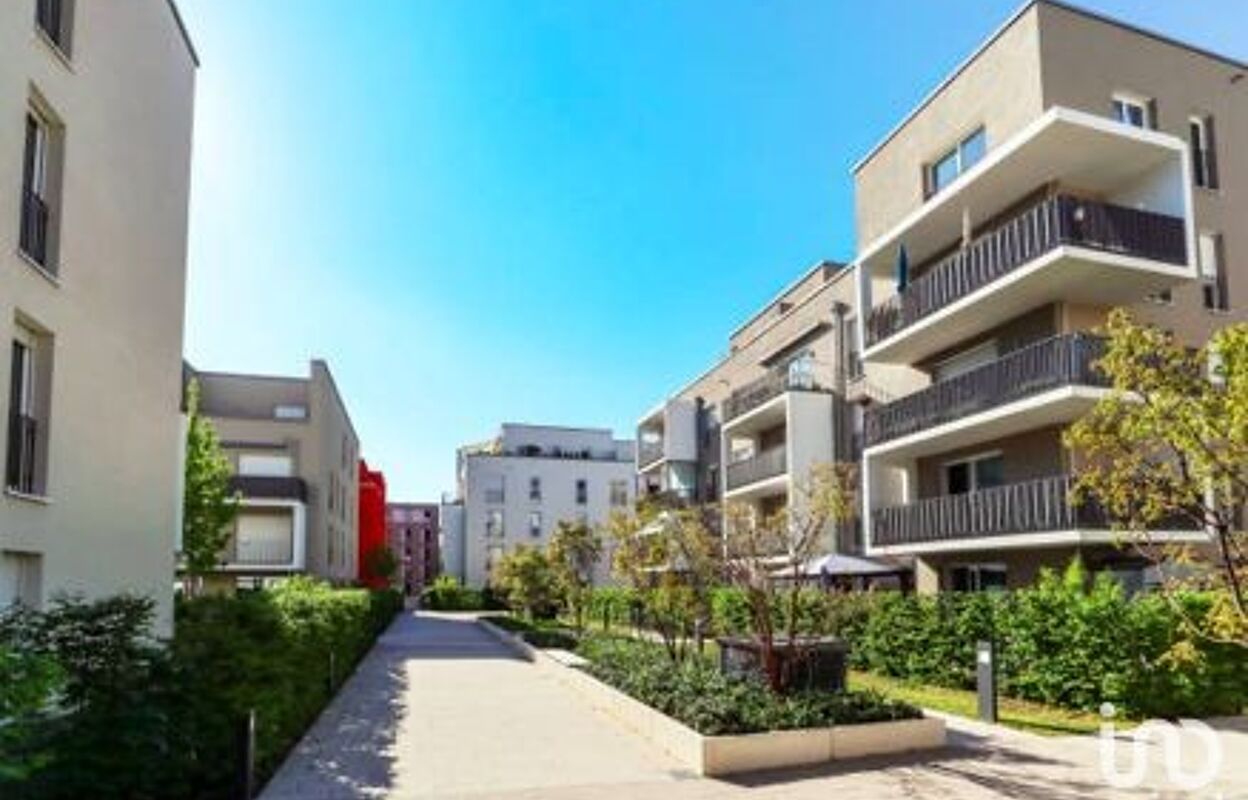 appartement 3 pièces 58 m2 à vendre à Sainte-Geneviève-des-Bois (91700)