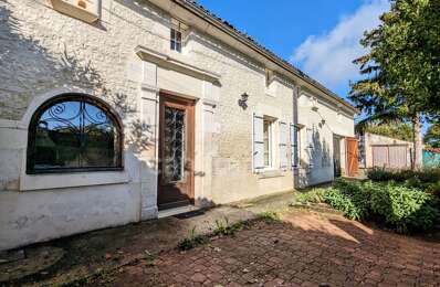 vente maison 198 500 € à proximité de Verrières (16130)
