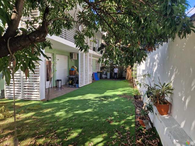 APPARTEMENT T4 RDC AVEC JARDIN PRIVATIF DE 160M2 ST-DENIS CENTRE VILLE ILE DE LA REUNION — photo du bien