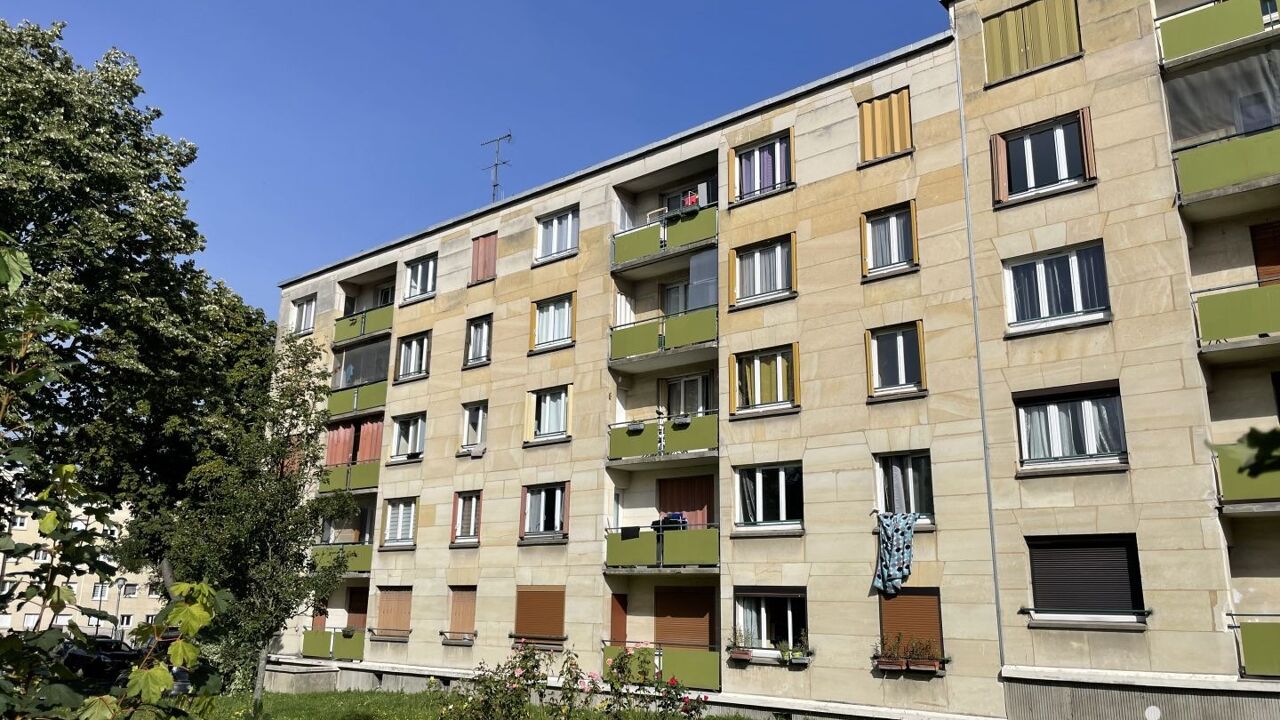appartement 2 pièces 39 m2 à vendre à Clichy-sous-Bois (93390)