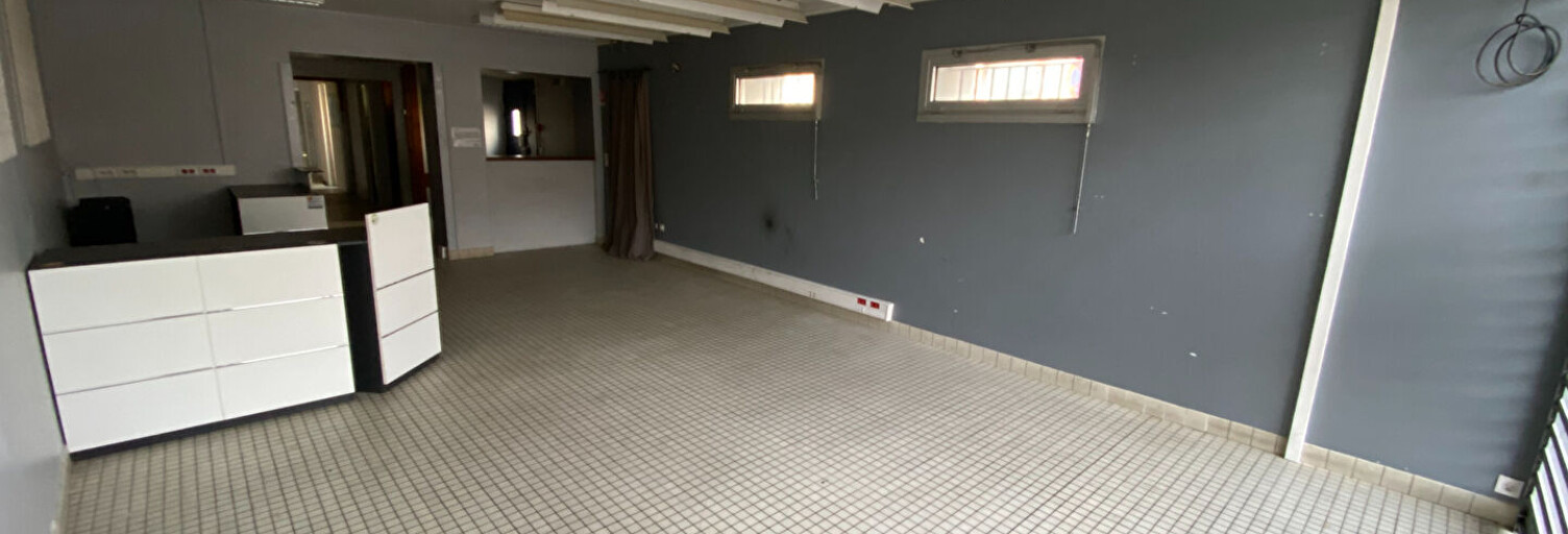 Commerce  148 m² à louer à Aubigny-sur-Nère (18700)