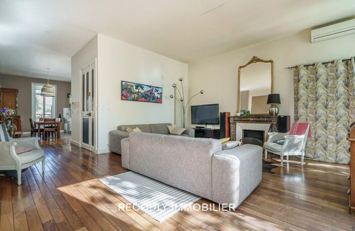 APPARTEMENT DE CHARME avec grand balcon T5 CINQ AVENUES / CHARTR — photo 4