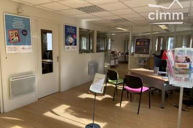 Bureau 7 pièces 173000 €