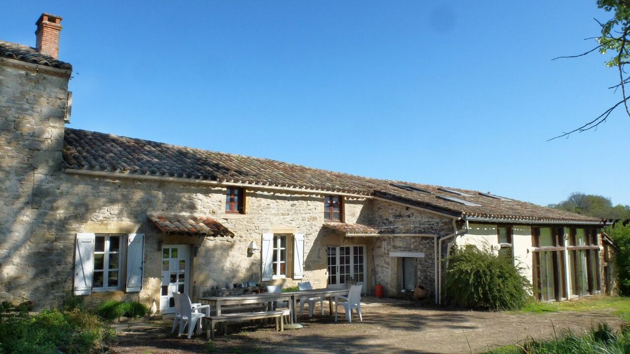 maison 8 pièces 284 m2 à vendre à Caylus (82160)