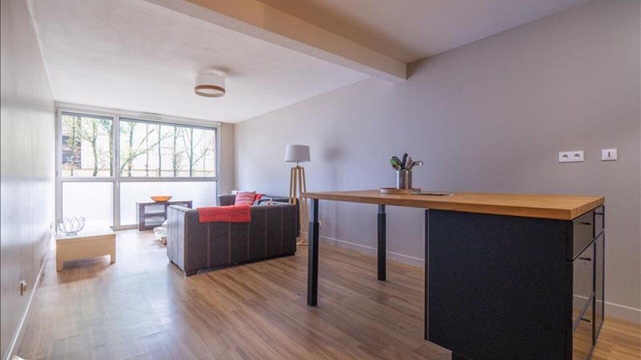 appartement 3 pièces 69 m2 à vendre à Bordeaux (33000)