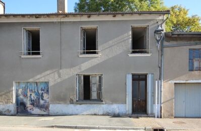 vente maison 55 000 € à proximité de Saint-Étienne-le-Molard (42130)