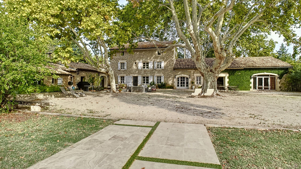 maison 22 pièces 1000 m2 à vendre à L'Isle-sur-la-Sorgue (84800)