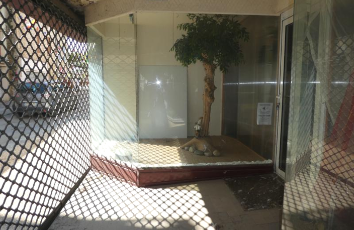 LOCAL COMMERCIAL — photo 2