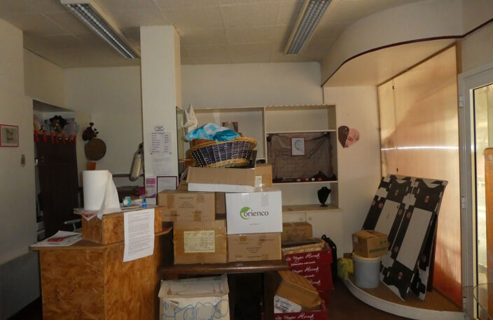 LOCAL COMMERCIAL — photo 4