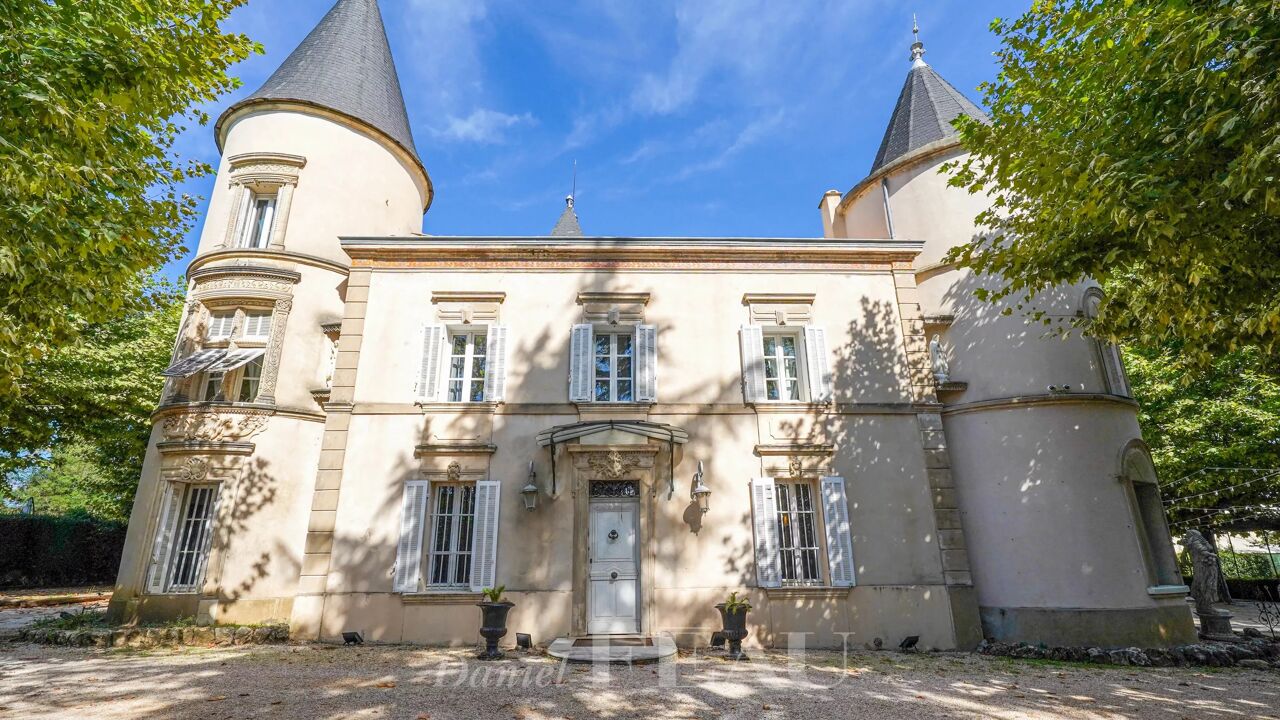 maison 17 pièces 922 m2 à vendre à Saint-Maximin-la-Sainte-Baume (83470)