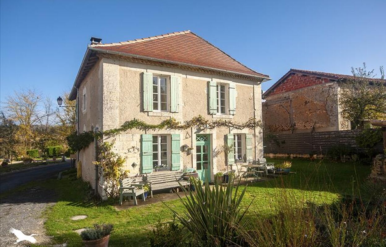 maison 6 pièces 174 m2 à vendre à Saint-Privat-en-Périgord (24410)