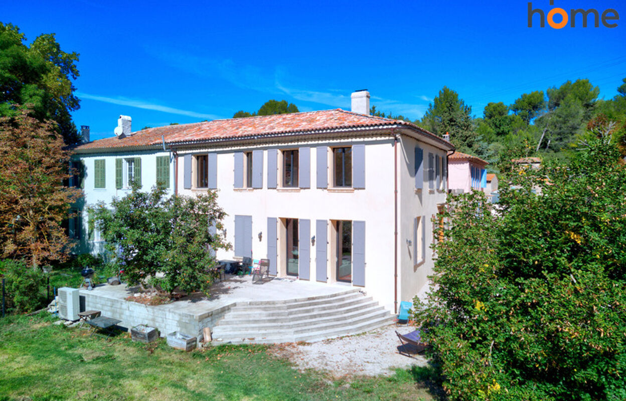maison 11 pièces 255 m2 à vendre à Cabriès (13480)