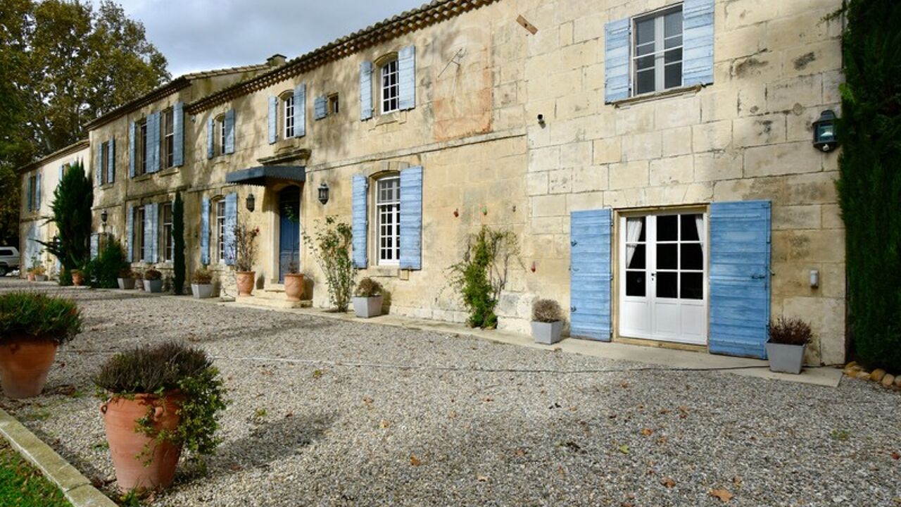 maison 10 pièces 260 m2 à vendre à Arles (13200)